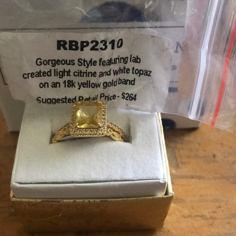 Ring bomb ring